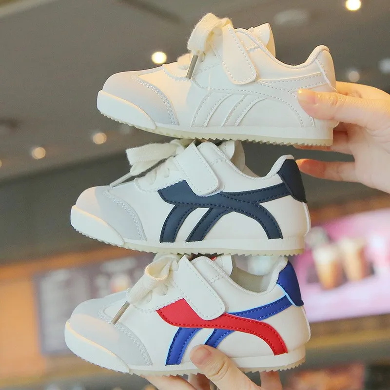 Kids retro low-top sneakers
