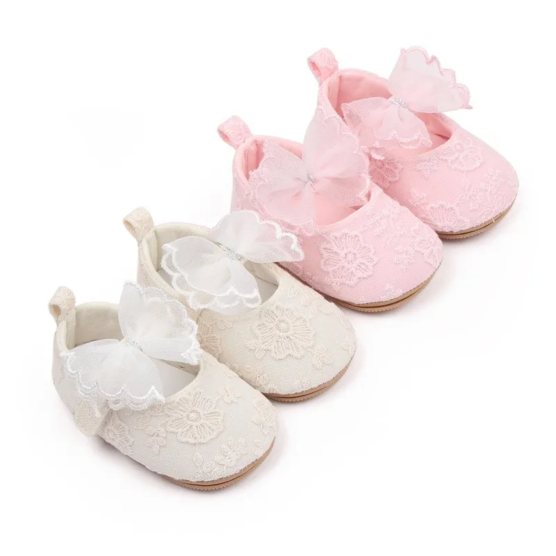Infant baby girls pre-walker crib shoes