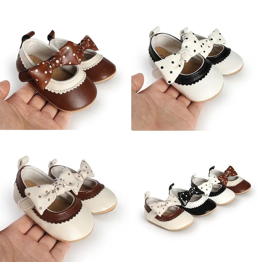 Infant baby girls pre-walker crib shoes