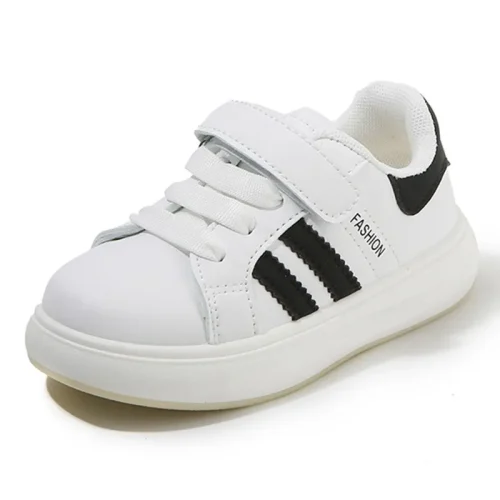 Toddler classic athletic sneakers