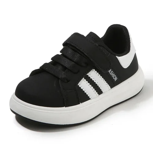 Toddler classic athletic sneakers