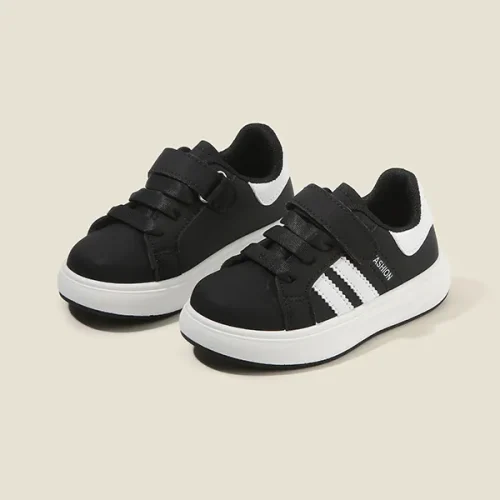 Toddler classic athletic sneakers