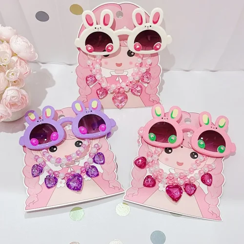 Girls Cute Bear Sunglasses & Beaded Jewelry Set