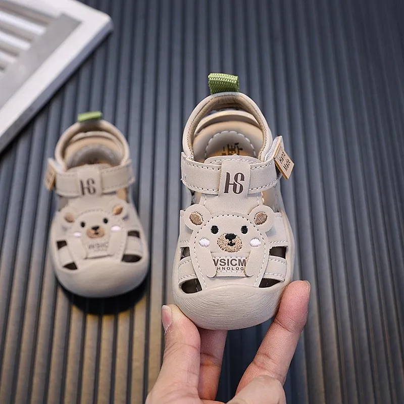 Toddler closed-toe summer sandals