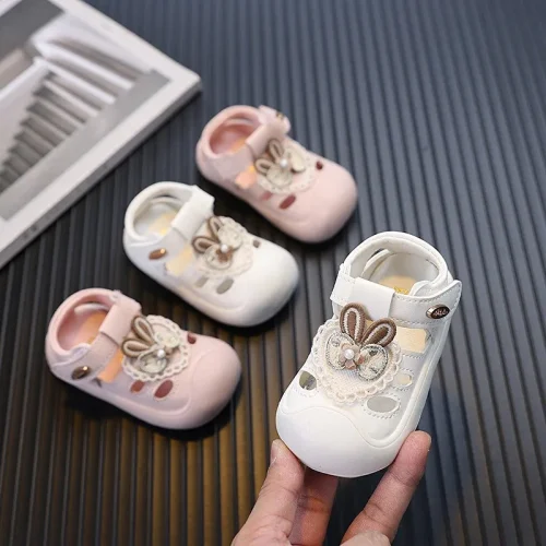 Toddler girls closed-toe summer sandals