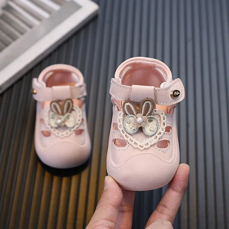 Toddler girls closed-toe summer sandals