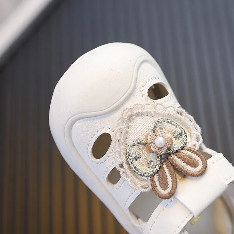 Toddler girls closed-toe summer sandals