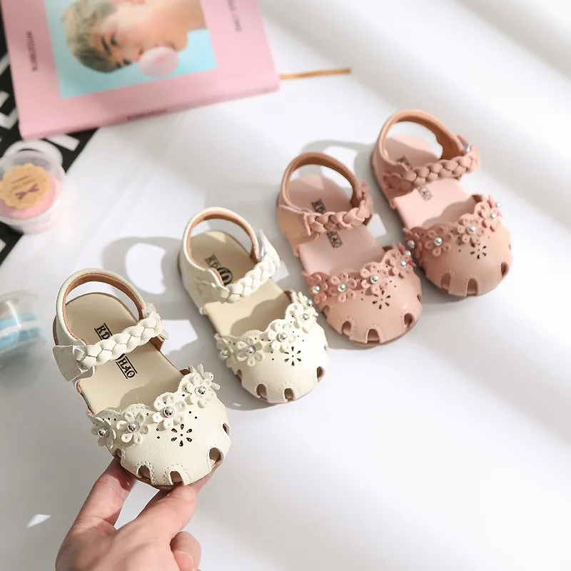 Toddler girls closed toe summer sandals