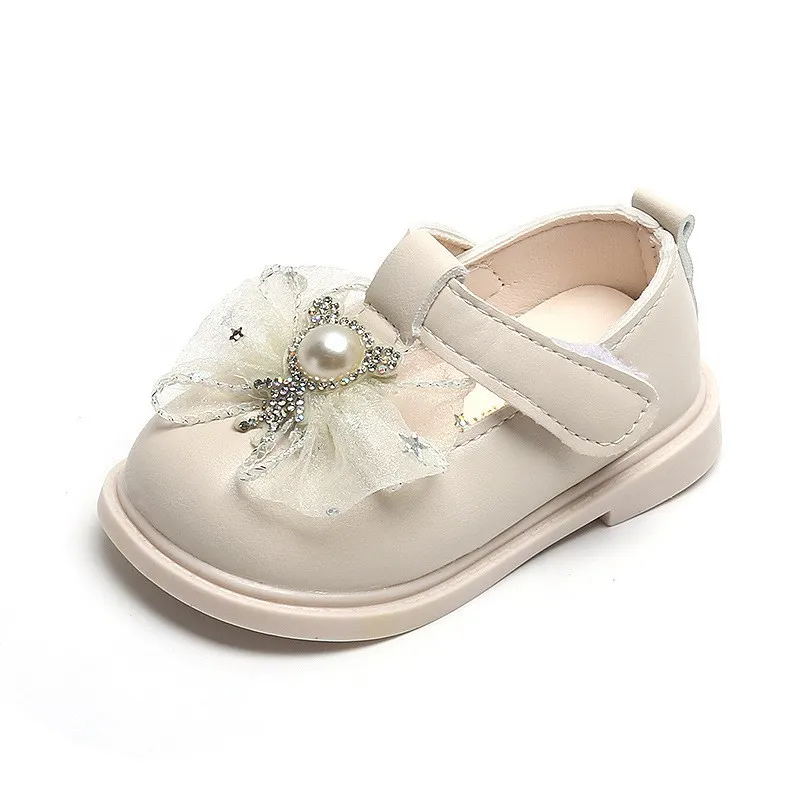 Toddler girls white first walker dress shoes